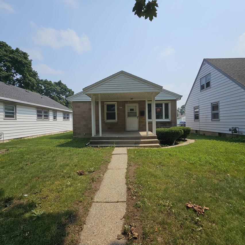 4074 N 86th St, Milwaukee, WI 53222