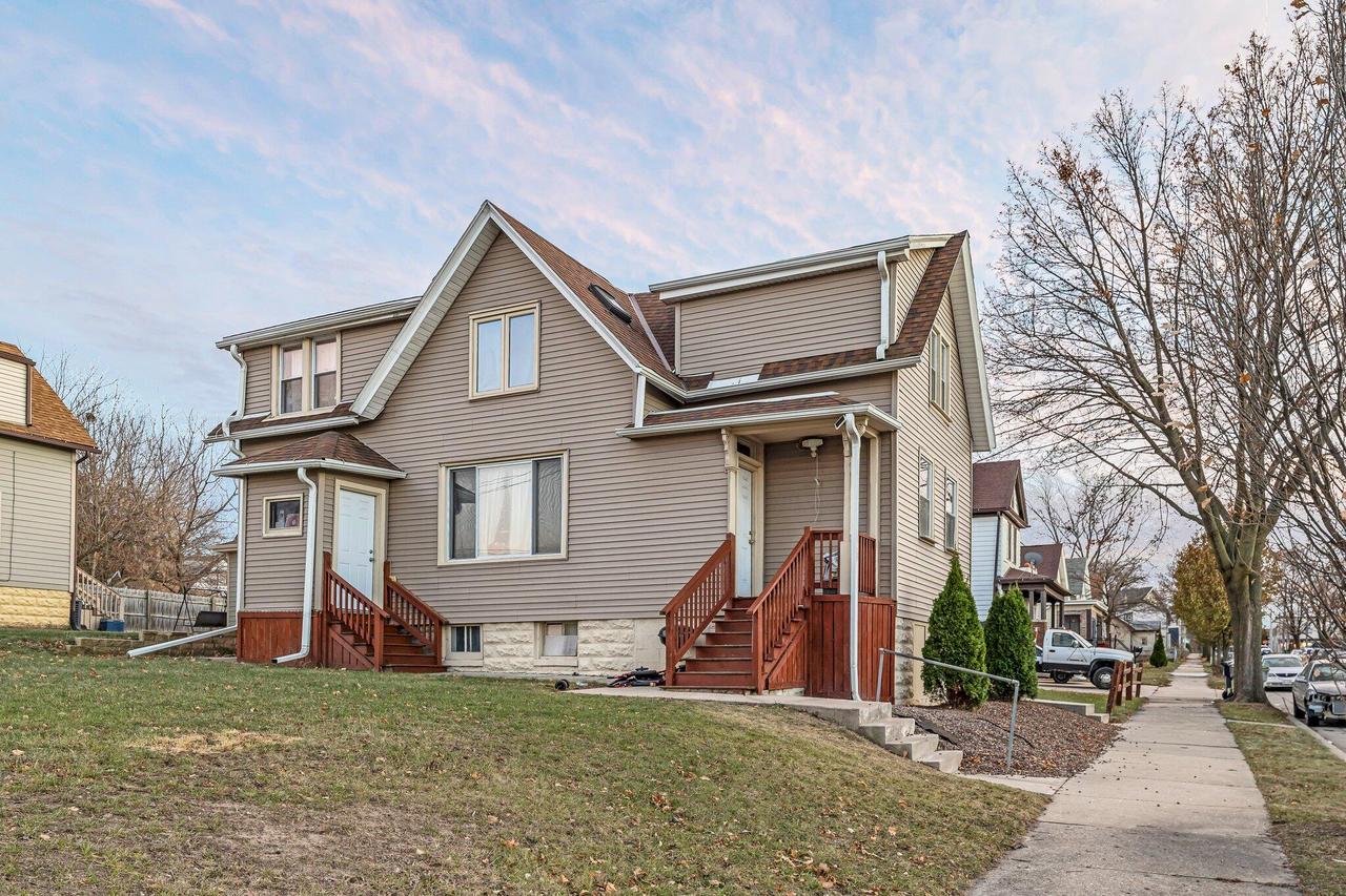 706 S 34th St #706A, Milwaukee, WI 53215