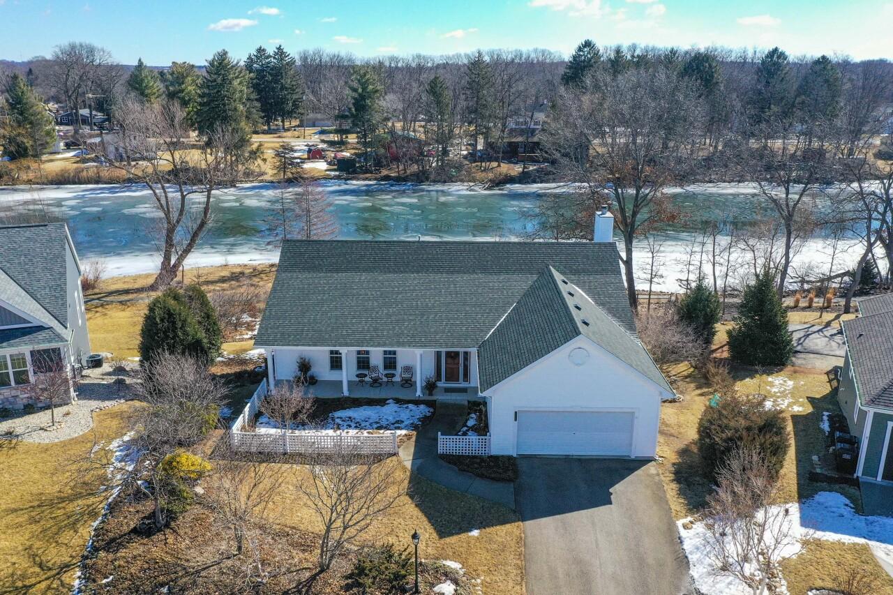 850 River Ridge, Waterford, WI 53185
