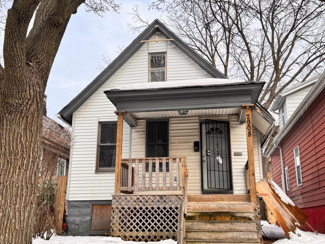 2908 N 23rd St, Milwaukee, WI 53206