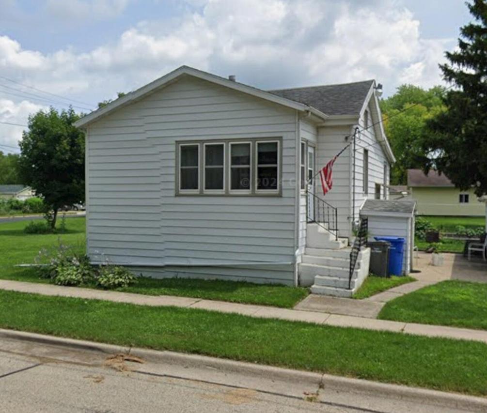 1503 Utah St, Watertown, WI 53094