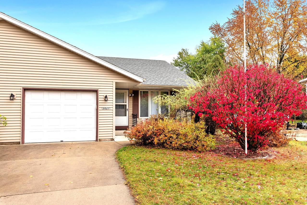 2027 Woodlawn Ave, West Bend, WI 53090