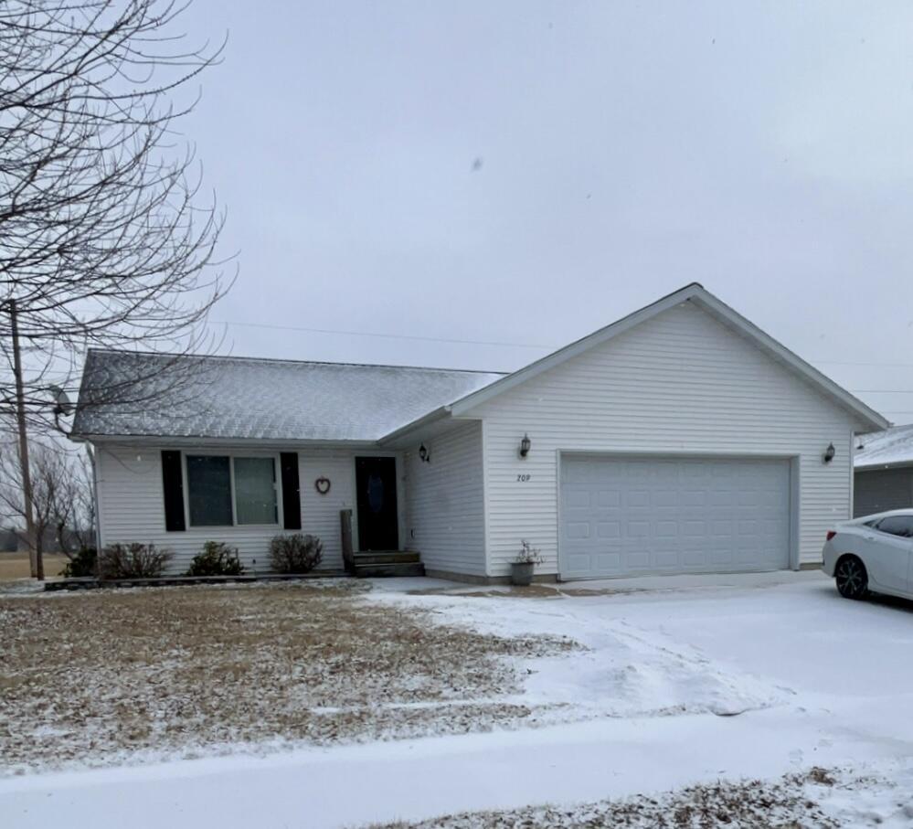 209 Nicholas St, Tomah, WI 54660