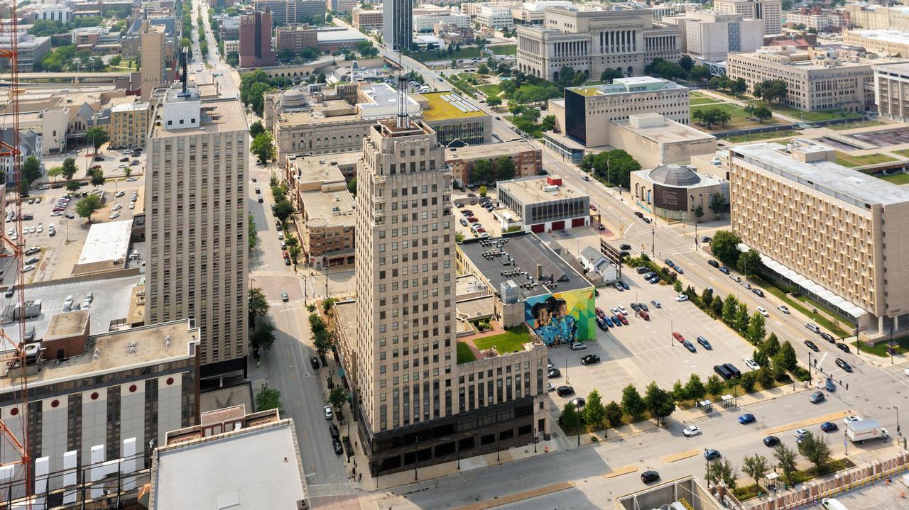 606 W Wisconsin Ave #411, Milwaukee, WI 53203