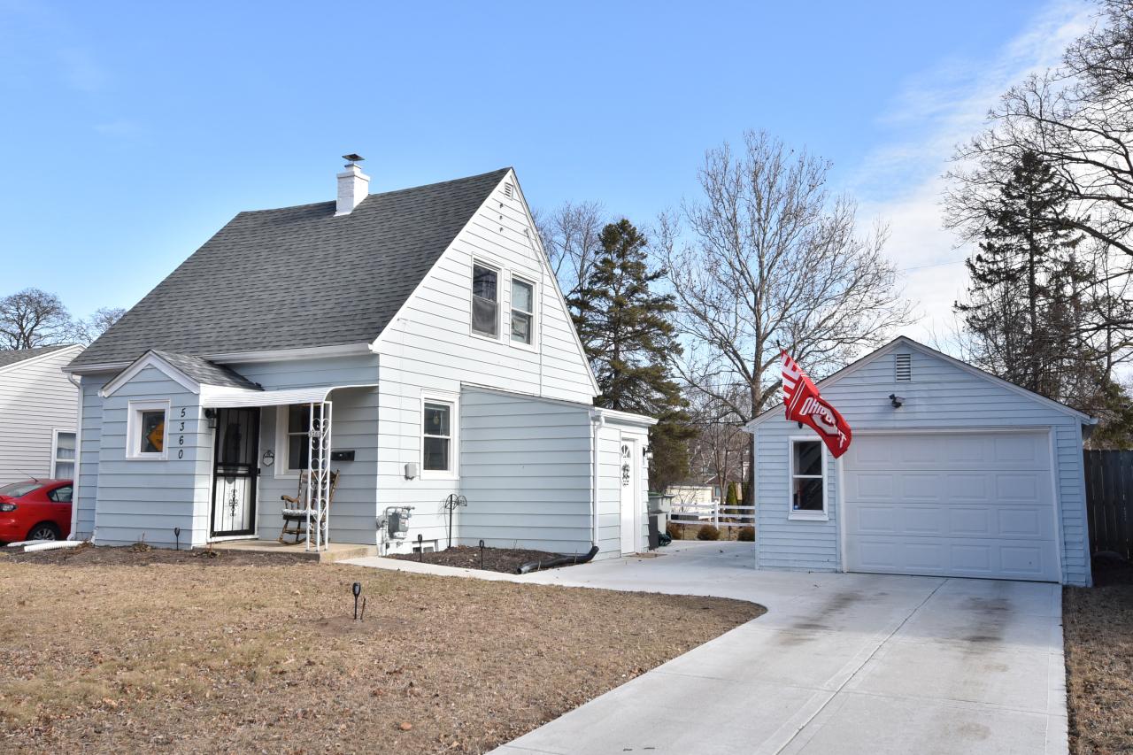 5360 N 52nd St, Milwaukee, WI 53218