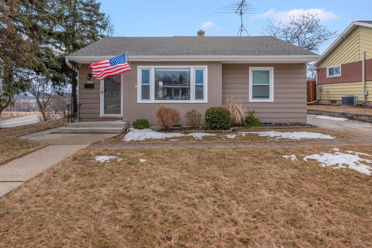 2403 Center Ave, Sheboygan, WI 53081