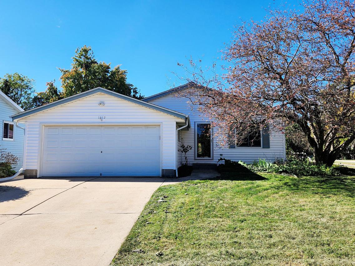 1612 Pleasant View, Waukesha, WI 53188