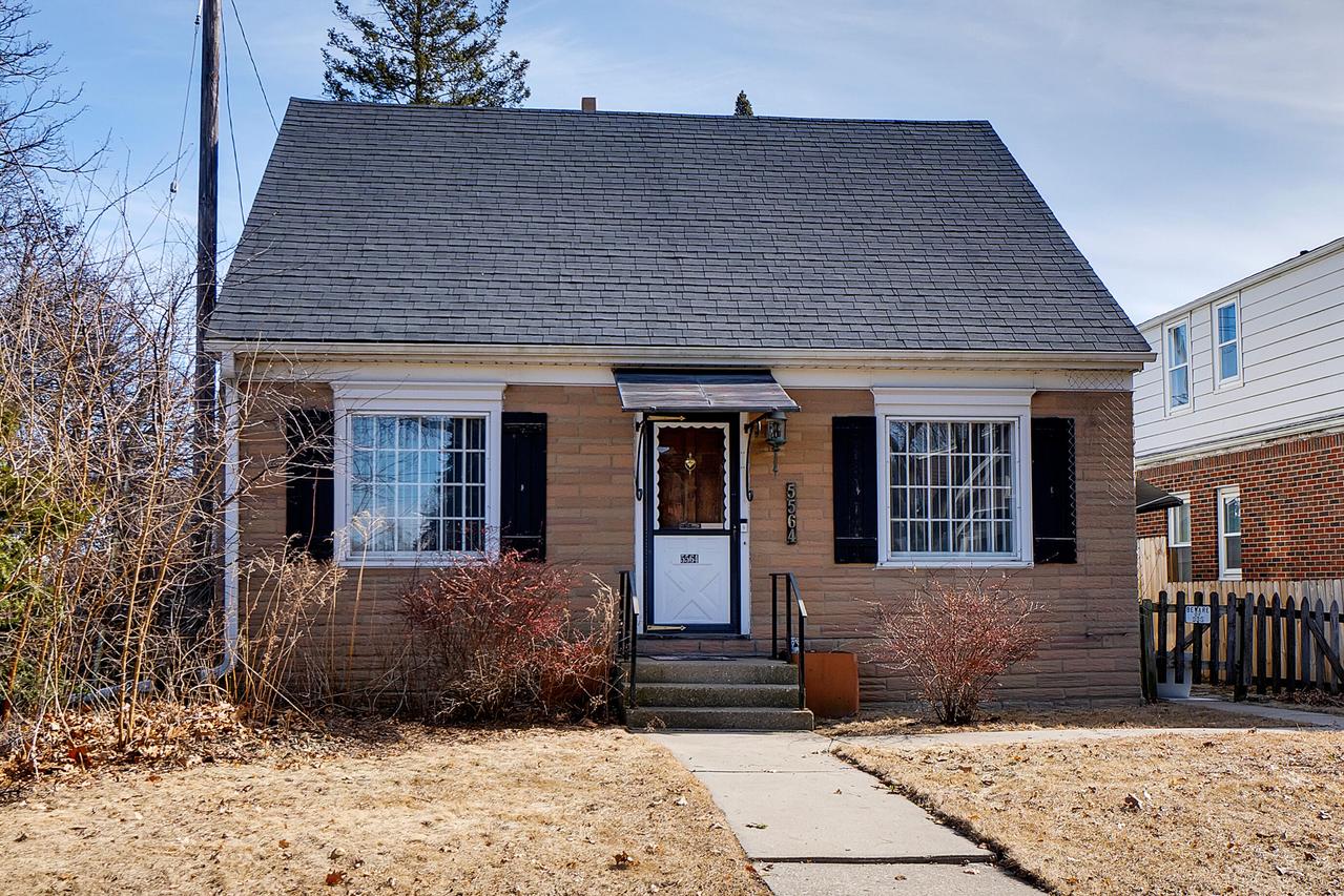 5564 N 32nd St, Milwaukee, WI 53209