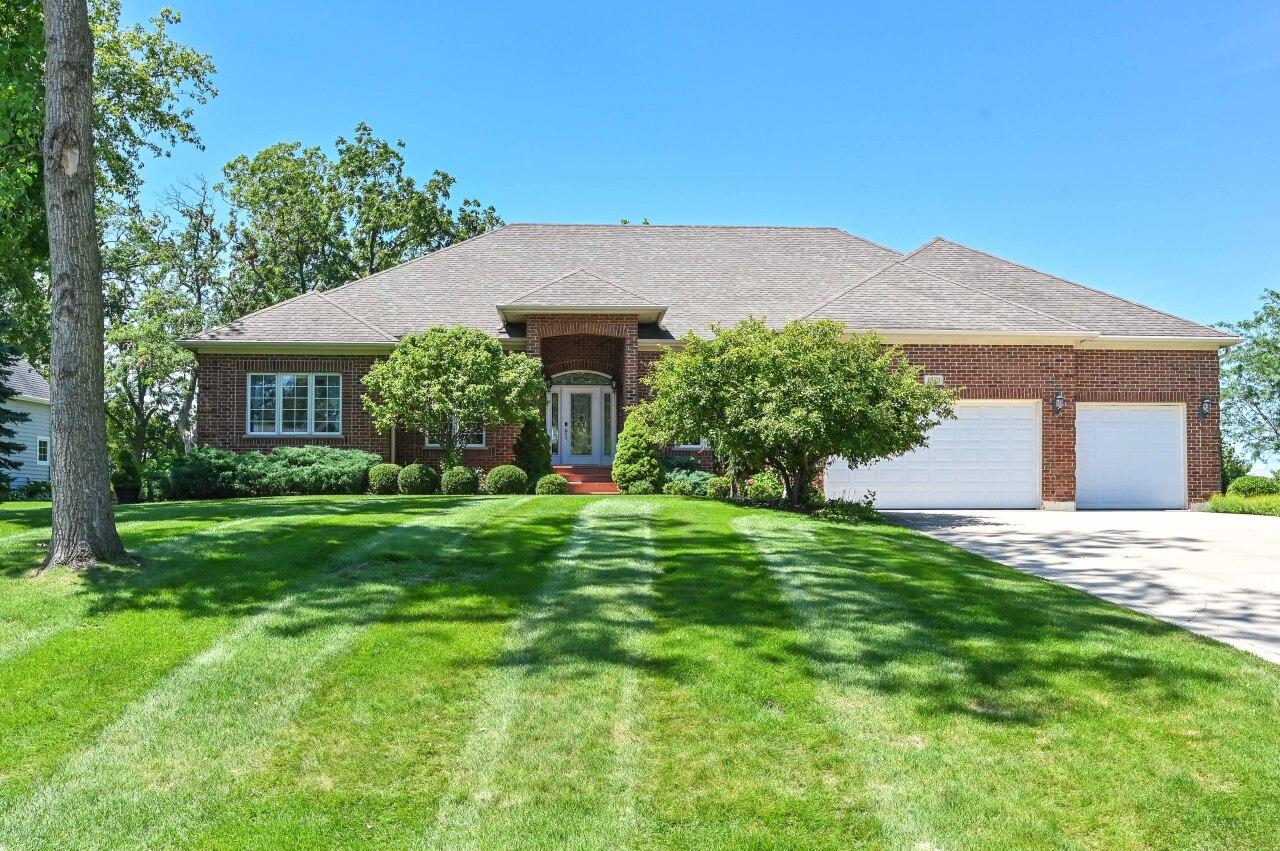 1530 Ryder Cup Rd #16-23, Geneva, WI 53147