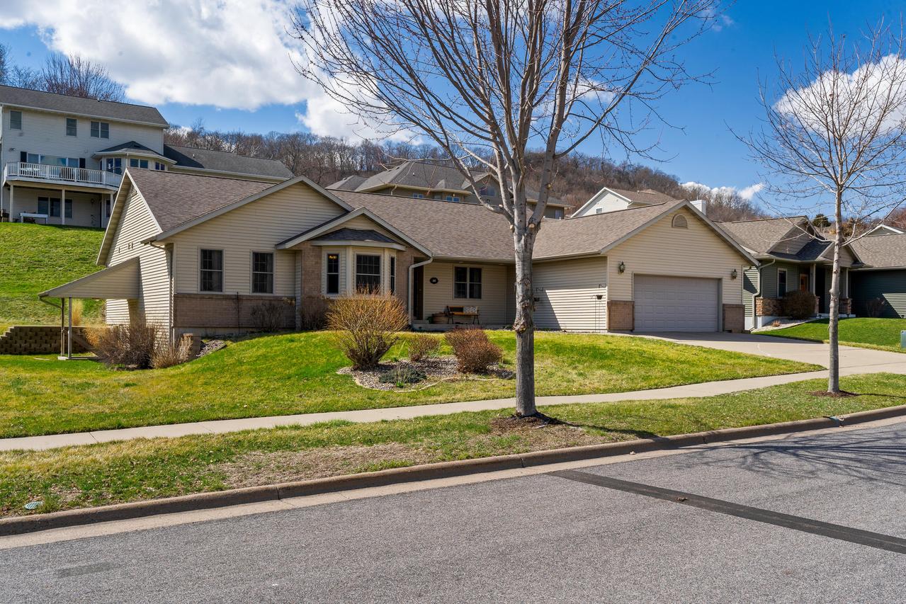 853 Aspen Valley, Onalaska, WI 54650
