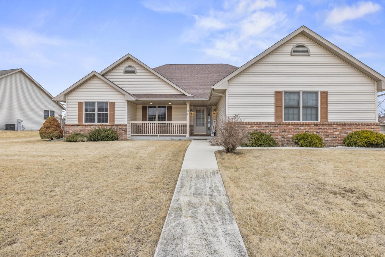610 Deer Ridge, Kewaskum, WI 53040