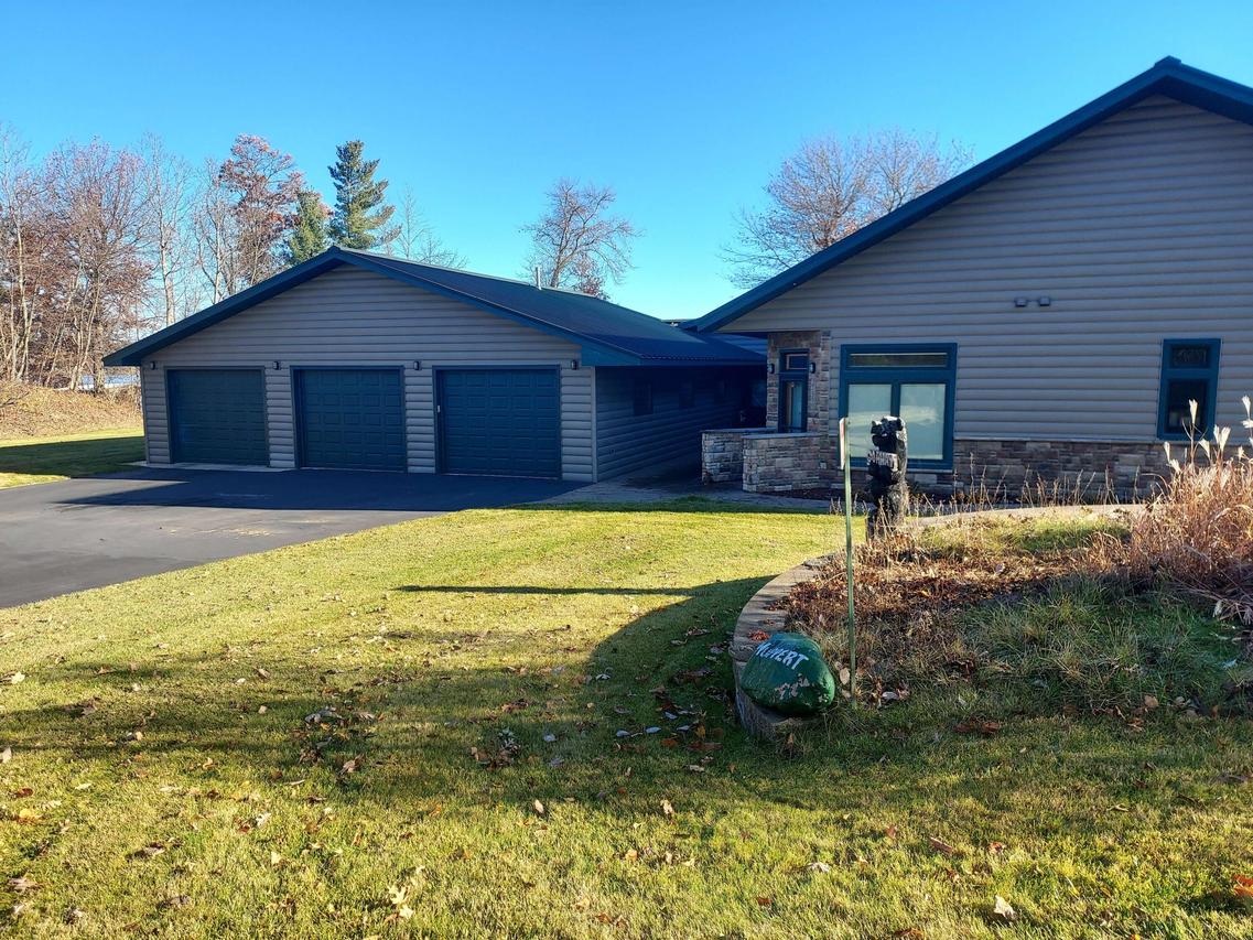 27590 Shady Glen, Union, WI 54893