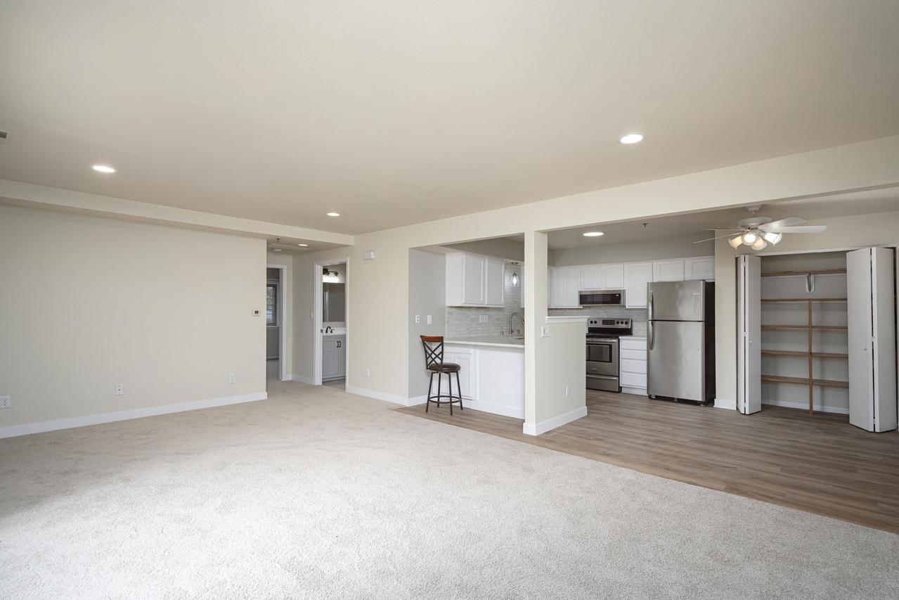 3646 E Barbara Ct #4, Oak Creek, WI 53154