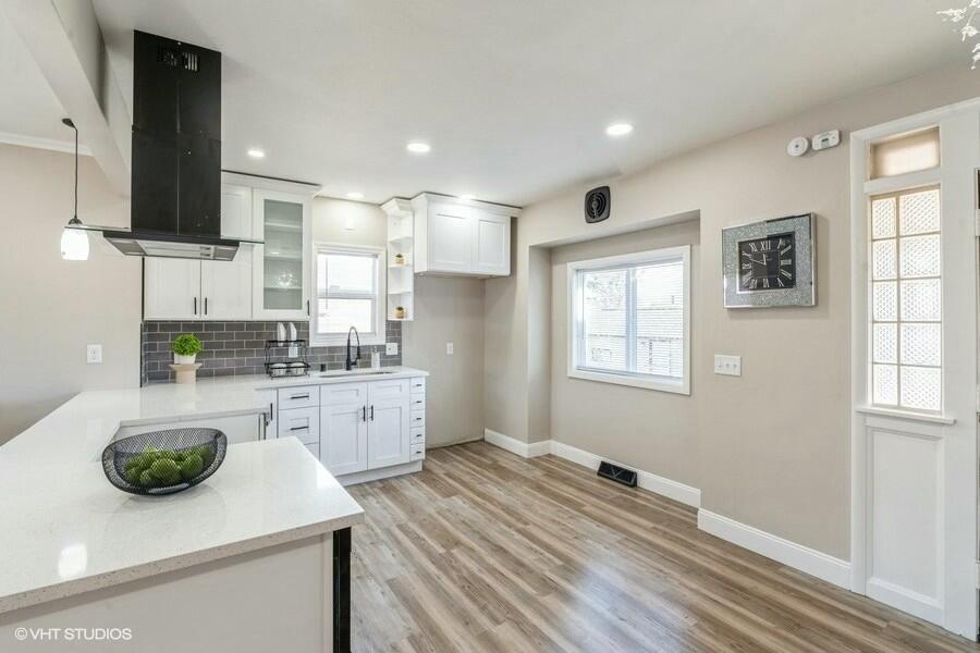 3928 N 52nd St, Milwaukee, WI 53216