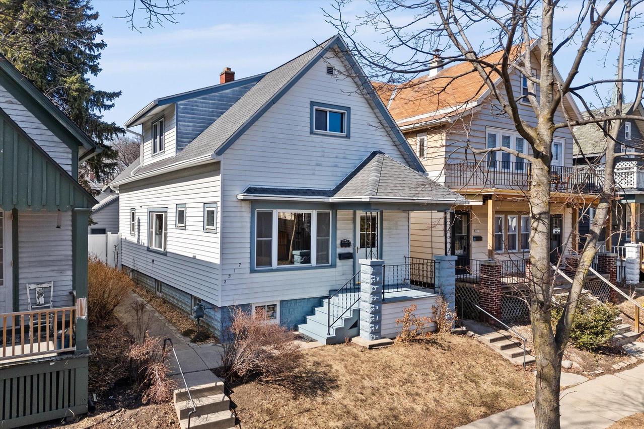 2517 N Weil St, Milwaukee, WI 53212
