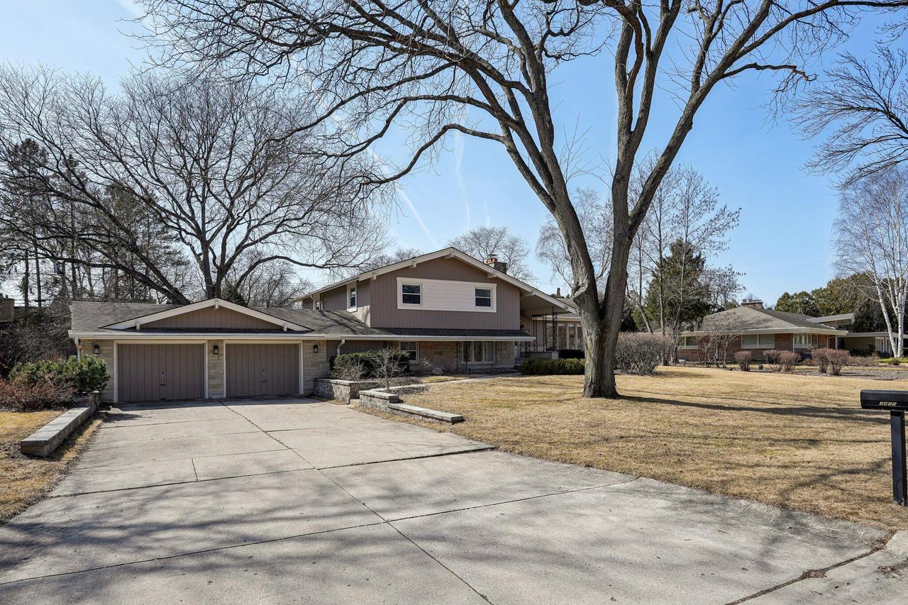 3409 N Menomonee River, Wauwatosa, WI 53222