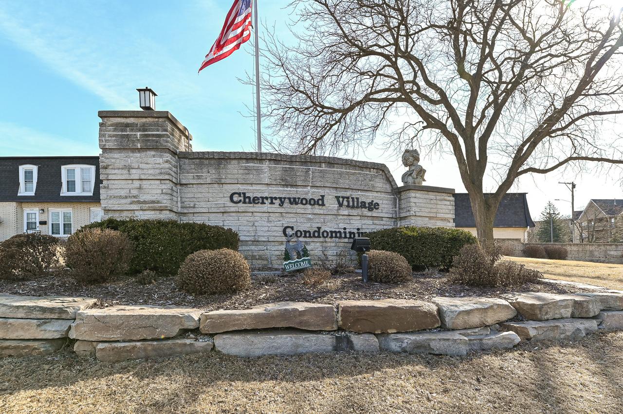 9512 N Green Bay Rd, Brown Deer, WI 53209