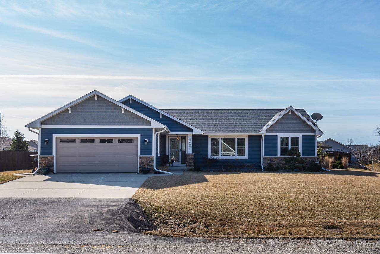 3607 6 Mile Rd, Caledonia, WI 53402