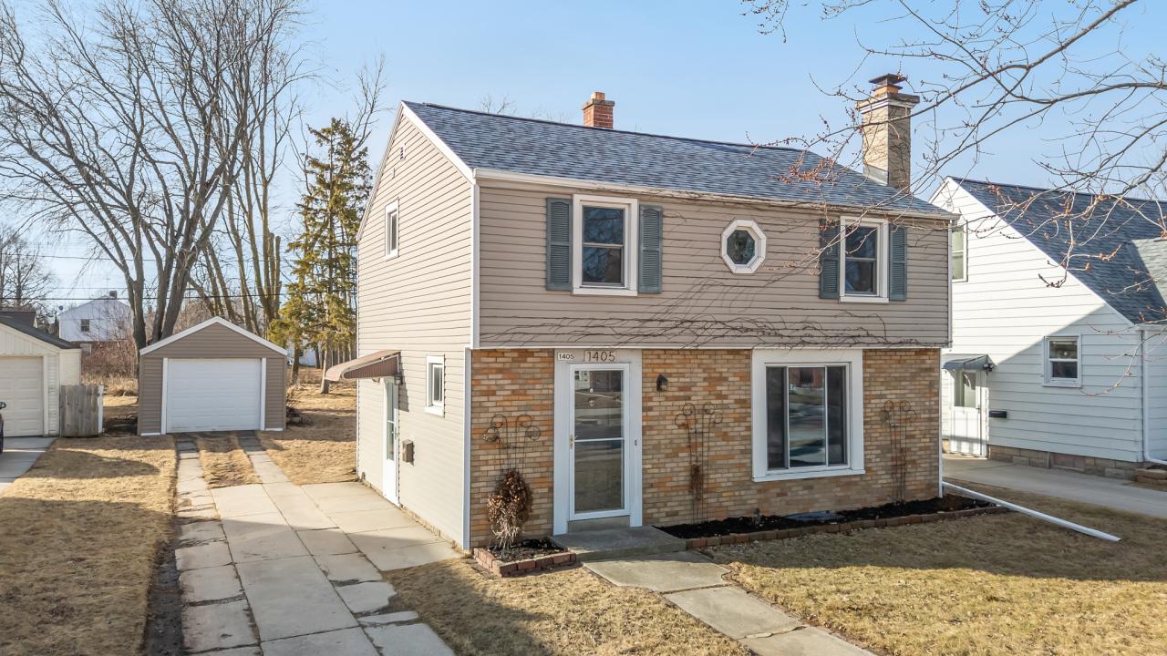 1405 School Ave, Sheboygan, WI 53083