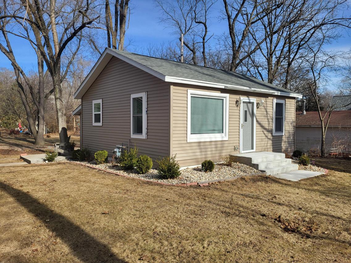 N9120 Walnut St, East Troy, WI 53120