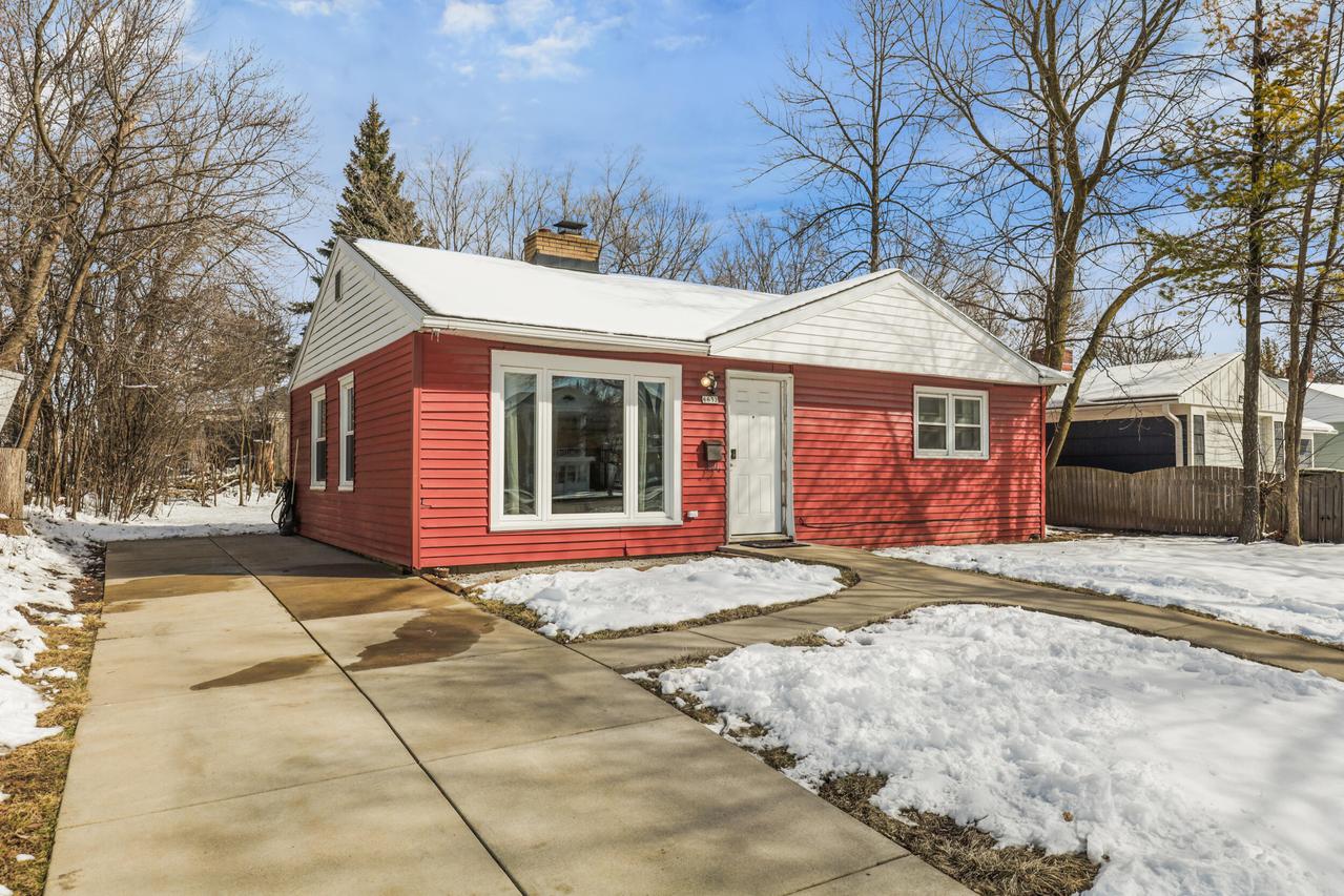 6632 W Oklahoma Ave, Milwaukee, WI 53219