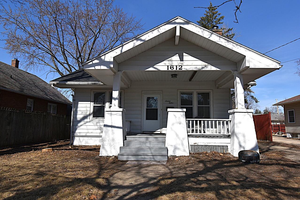 1612 Prairie Ave, Beloit, WI 53511