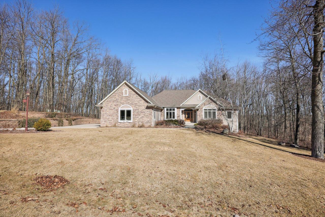 N77W23838 Sun Valley, Sussex, WI 53089
