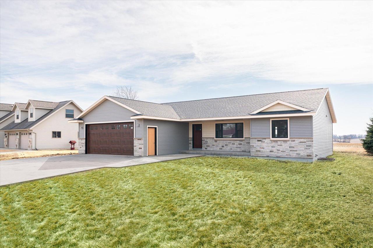 105 Majestic Dr, Westby, WI 54667