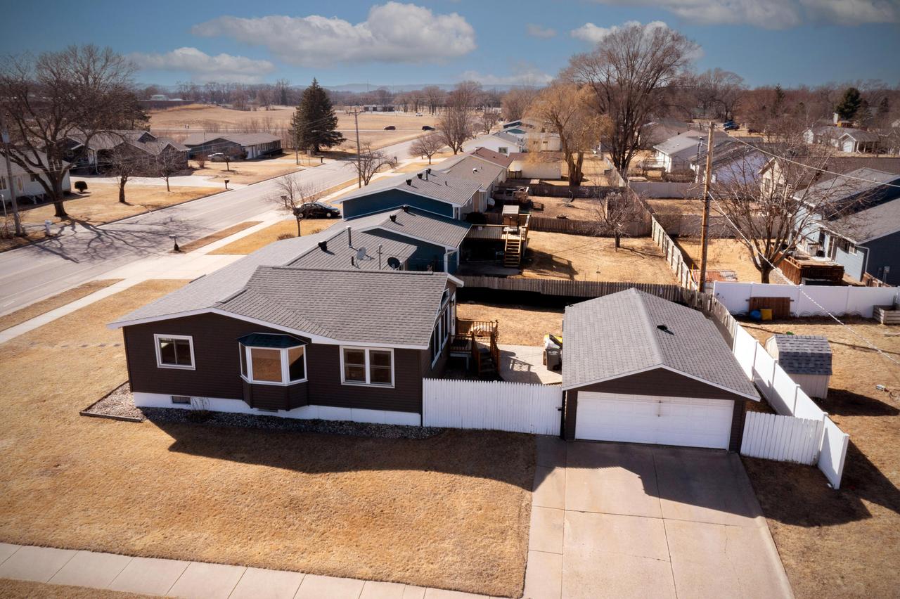 237 Gaarder Rd, Holmen, WI 54636