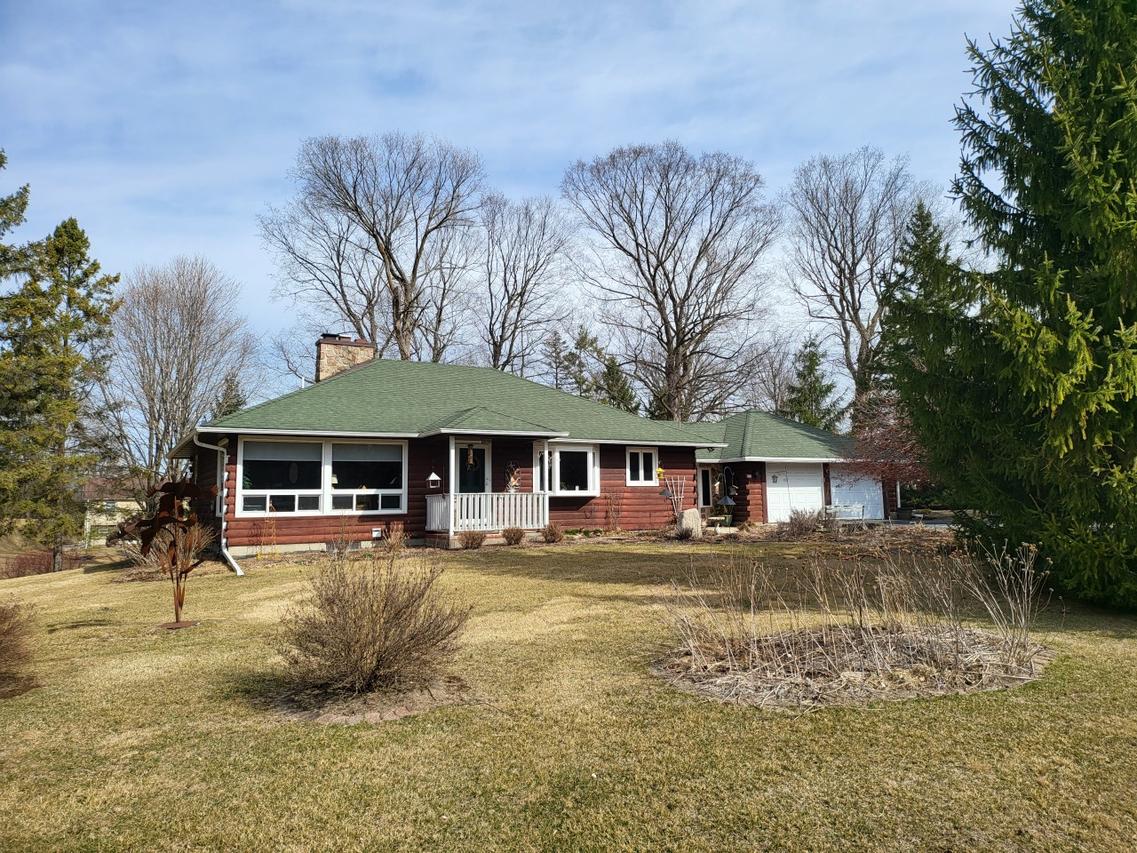 852 Riverview Dr, Trenton, WI 53095