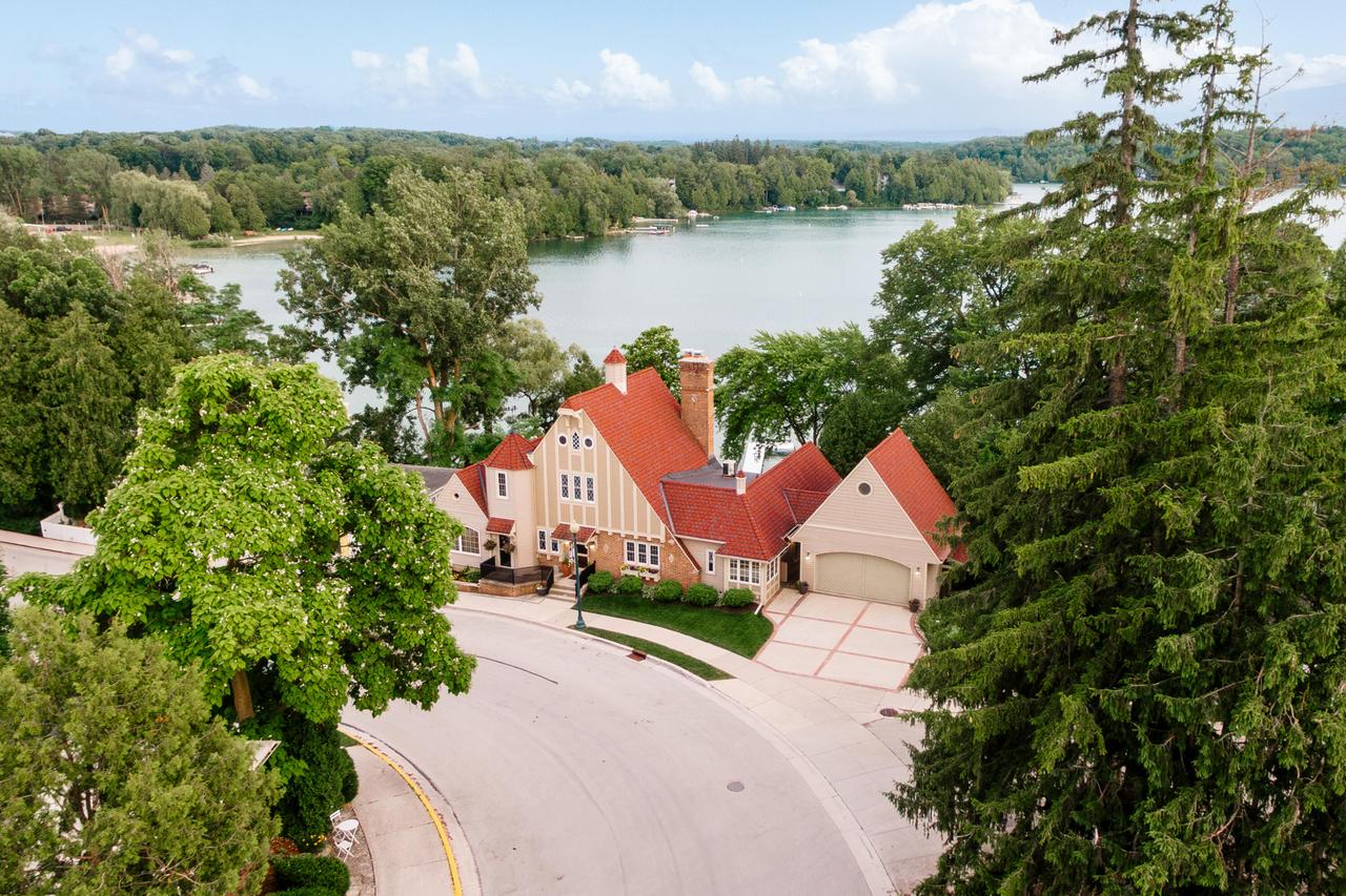 281 S Lake St, Elkhart Lake, WI 53020