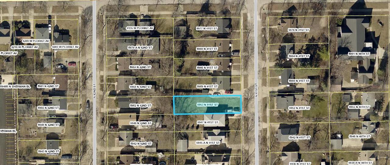 5953 N 41st St, Milwaukee, WI 53209