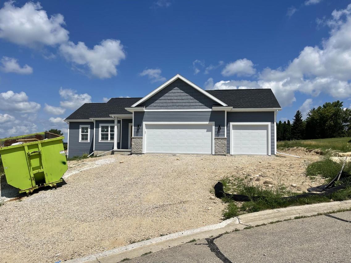 104 Chestnut Ct, Theresa, WI 53091