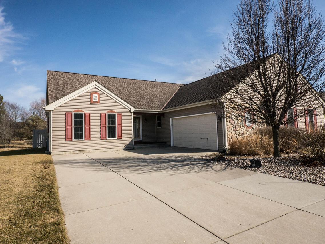 6617 Medley Dr, Caledonia, WI 53402