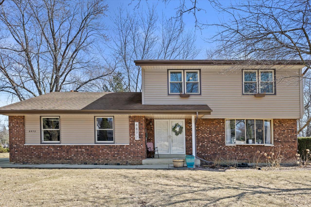 6872 S 117th St, Franklin, WI 53132