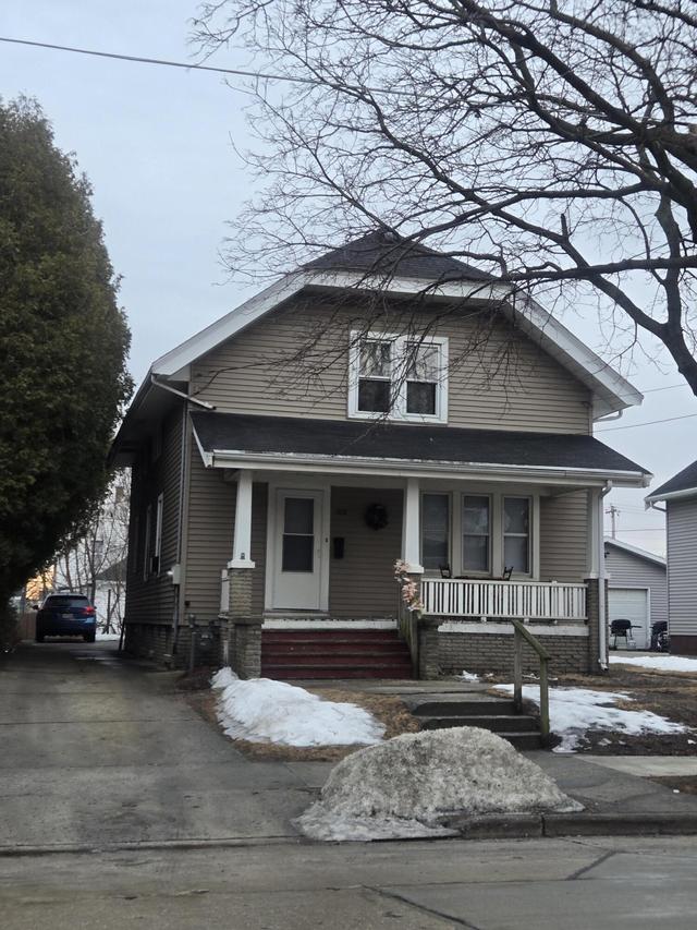 1113 S 21st St, Manitowoc, WI 54220