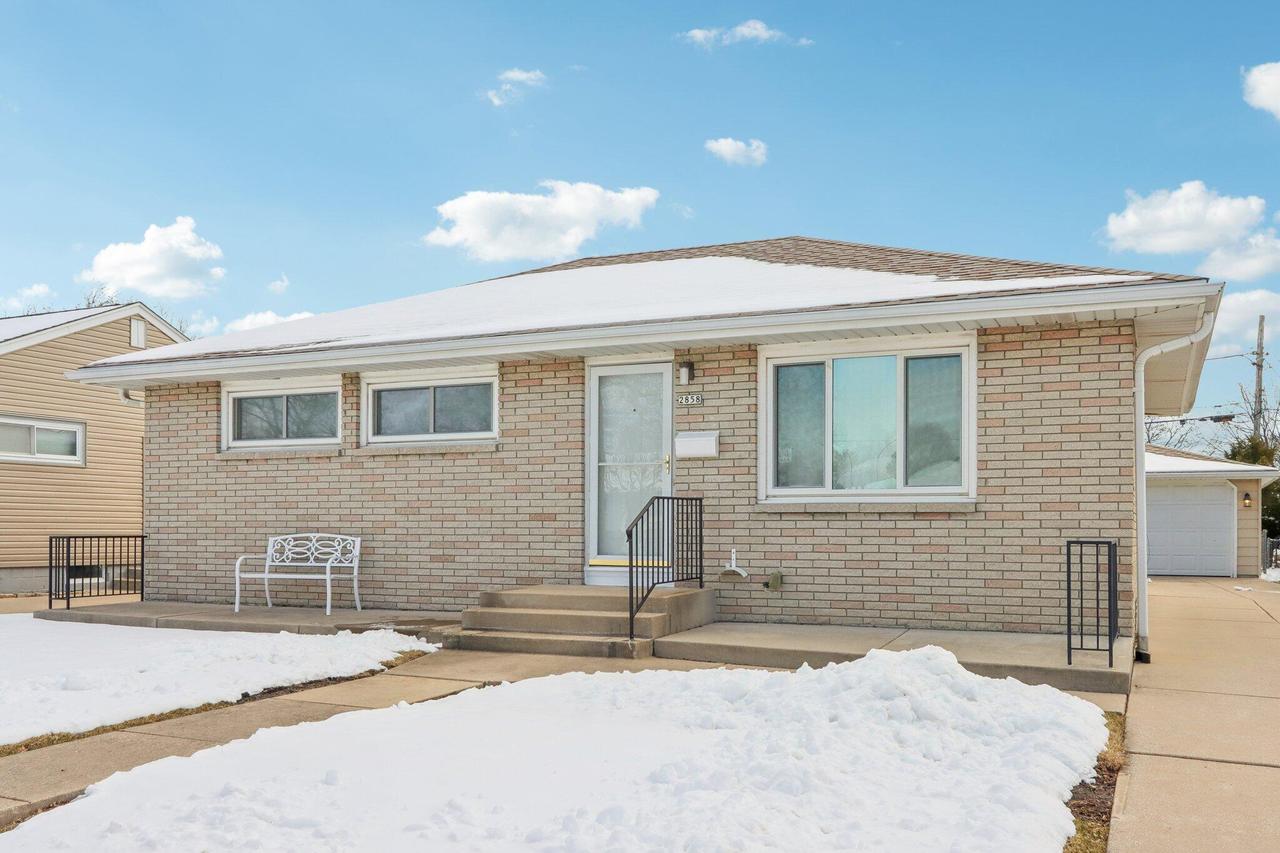 2858 S 67th St, Milwaukee, WI 53219