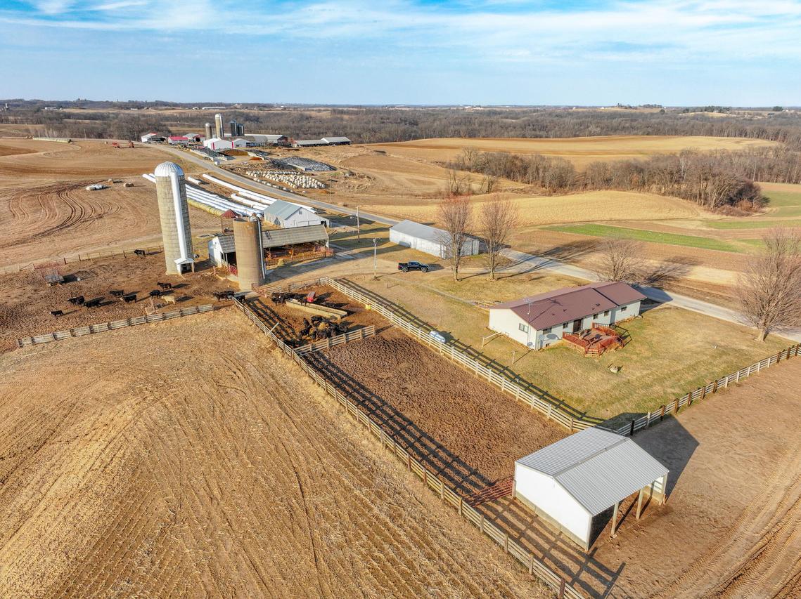 29097 Pleasant Ridge, Wauzeka, WI 53826