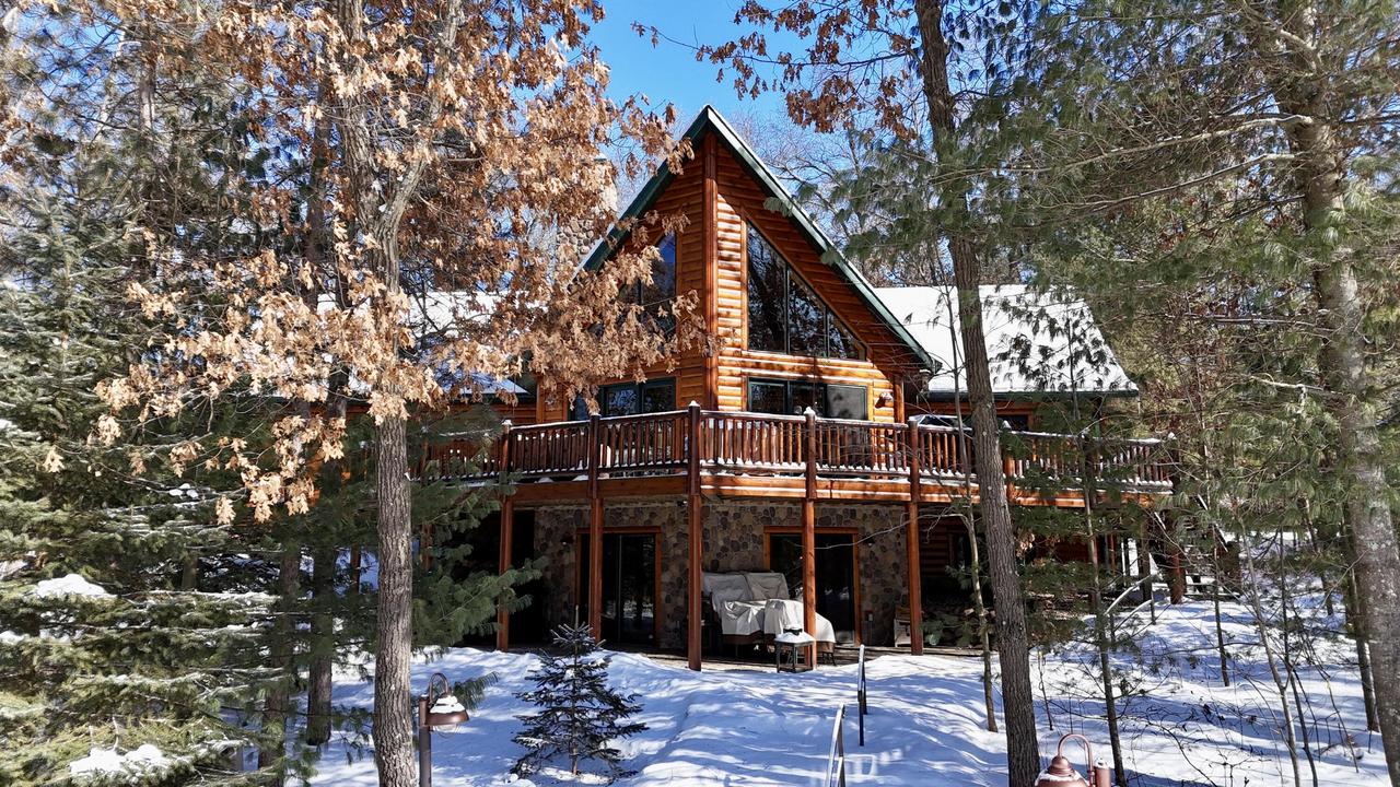 N1214 Morning Star Rd, Menominee, WI 54135