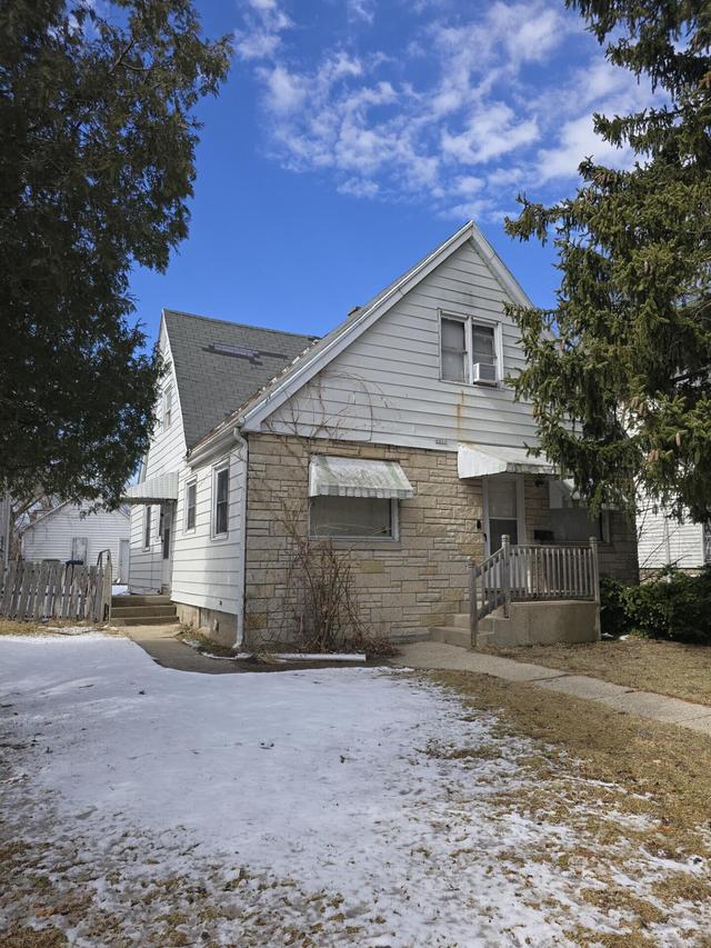 4951 N 37th St, Milwaukee, WI 53209