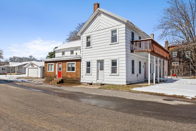 New Homes For Sale This Week That Attend Melrose-Mindoro High School: March 21st to March 27th