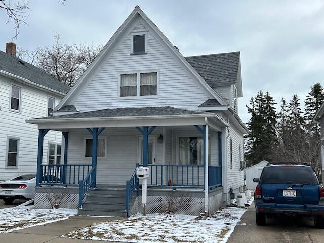 1613 N 12th St, Sheboygan, WI 53081