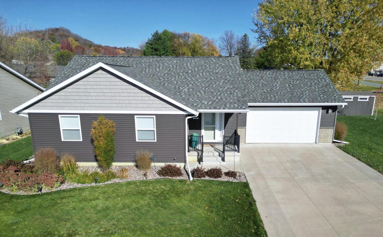 3807 Emerald Dr, Onalaska, WI 54650