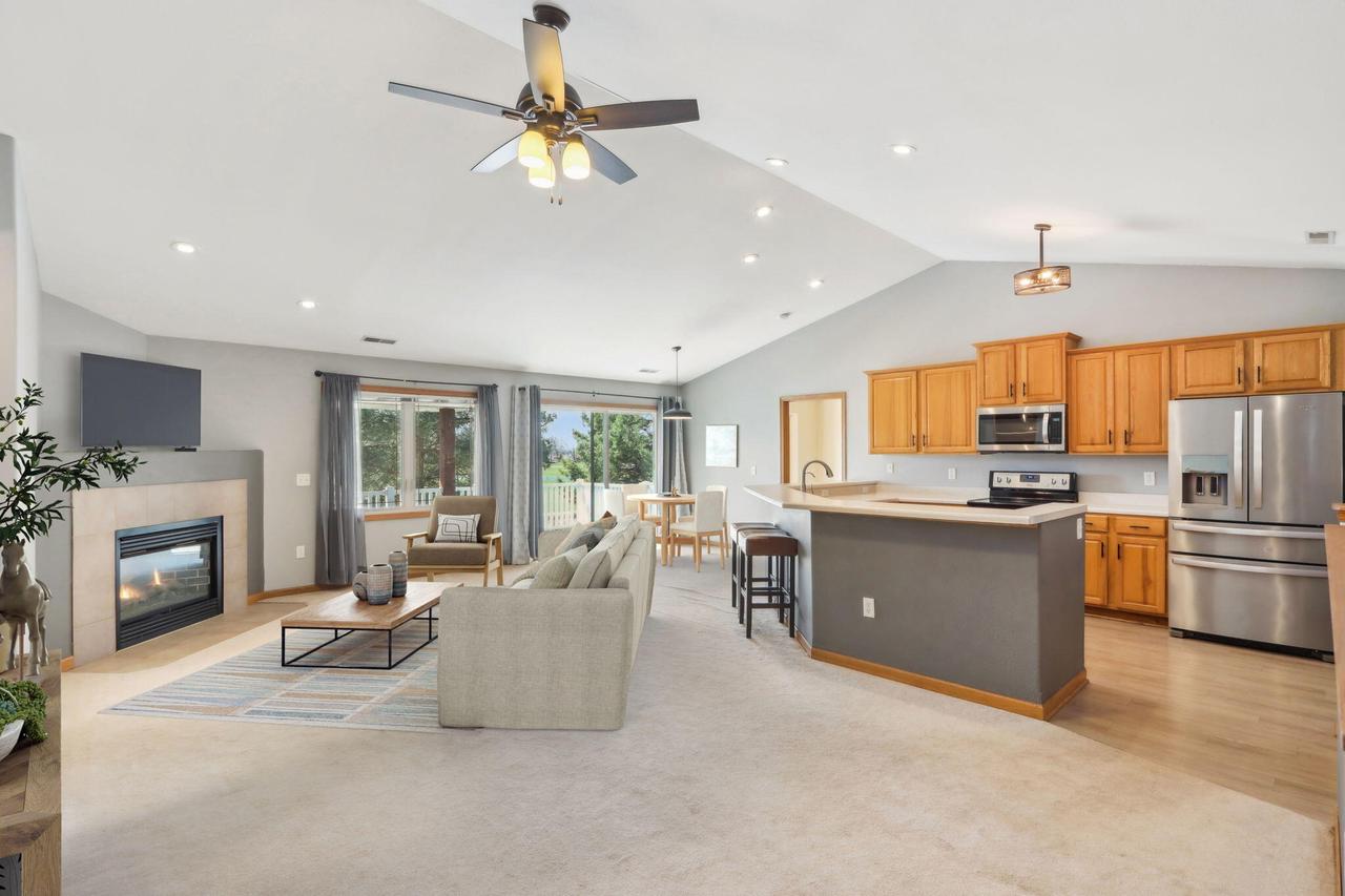 340 E Veterans Way #7, Mukwonago, WI 53149