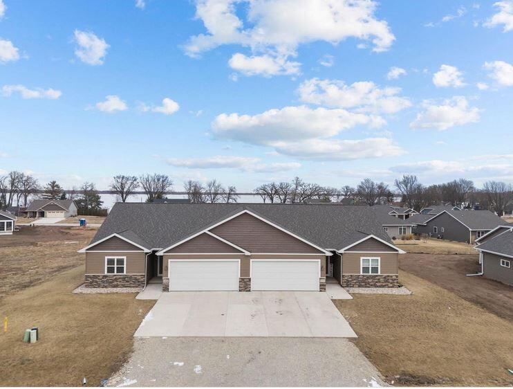 3454 Veanna Blvd, Algoma, WI 54904