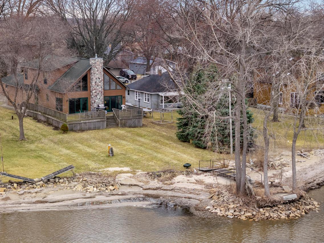 N8055 Cottage Ln, Friendship, WI 54937