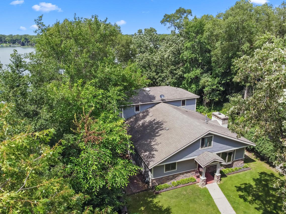 W1260 S South Shore, Palmyra, WI 53156