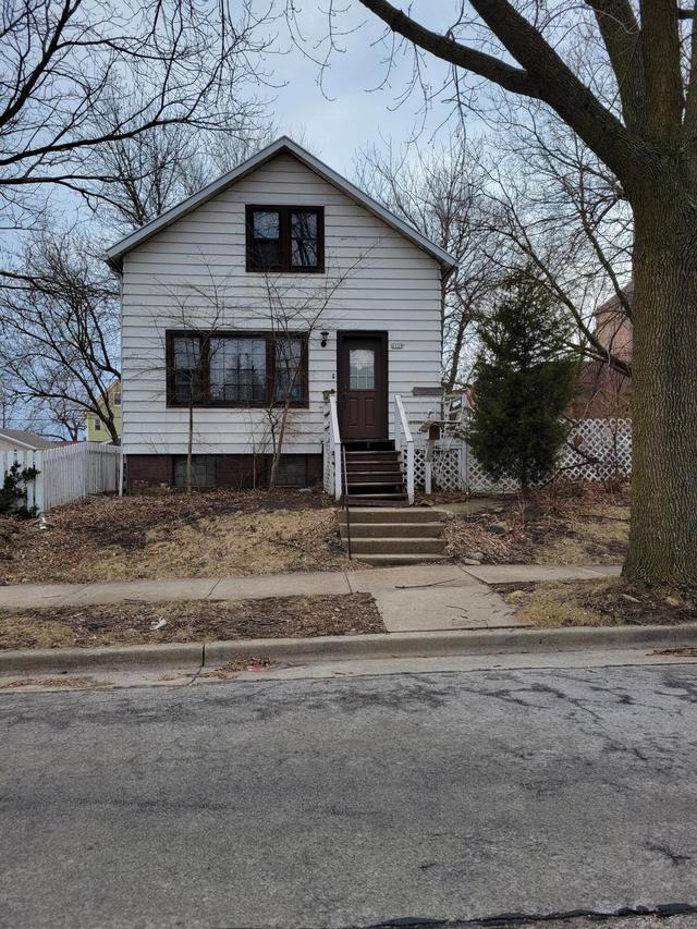 2128 S Mound St, Milwaukee, WI 53207