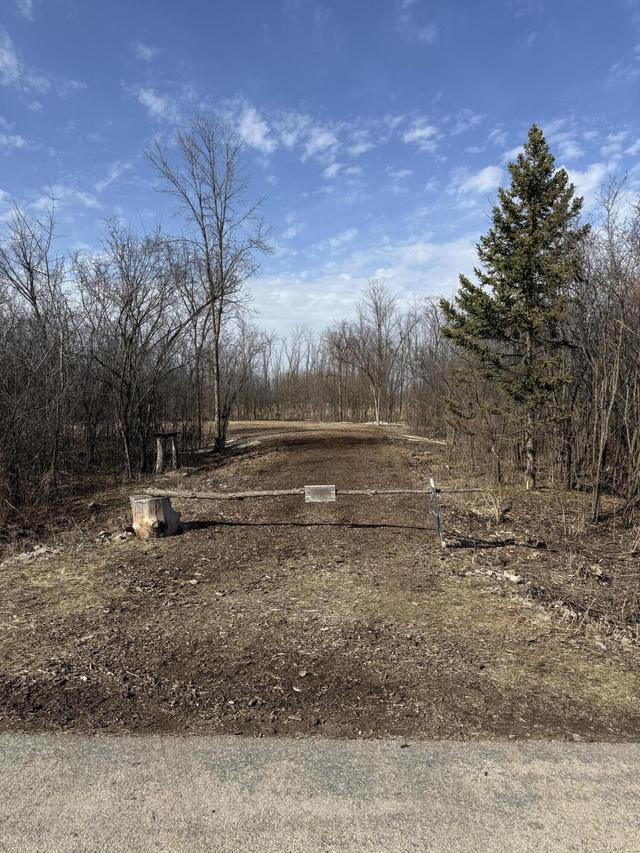 2082 Nee-vin Rd, Neenah, WI 54956