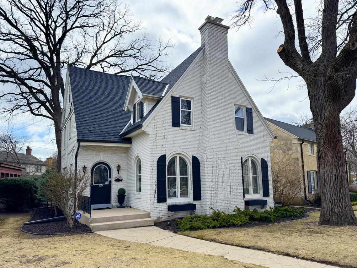 507 E Lexington Blvd, Whitefish Bay, WI 53217